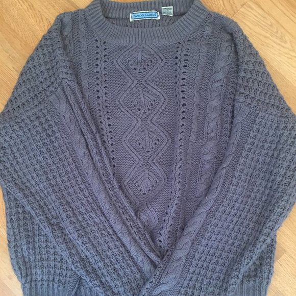 Sweater - Picture 1 of 3